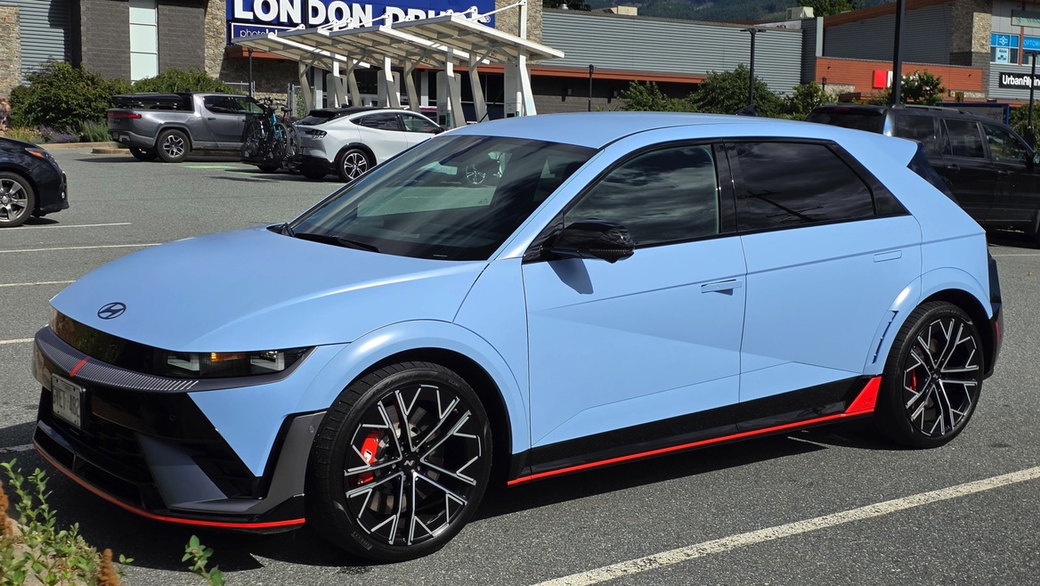 Galaxy Z Fold7 Review: Samsung’s Stunning Folding Phone Revival