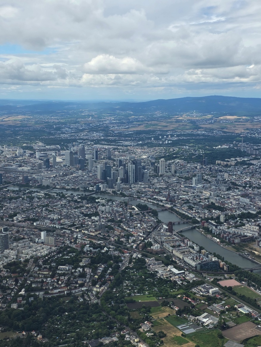 Galaxy Z Fold7 Review: Samsung’s Stunning Folding Phone Revival