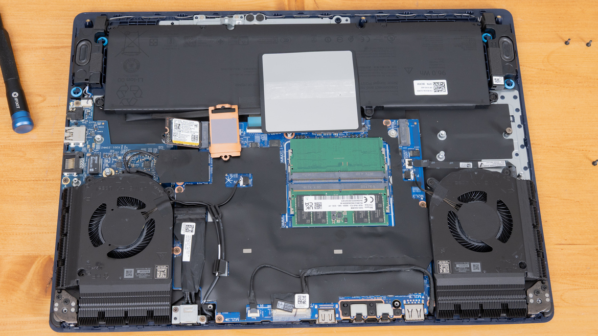 Alienware 16X Aurora Review: Gaming Power, Premium Design, Solid Value