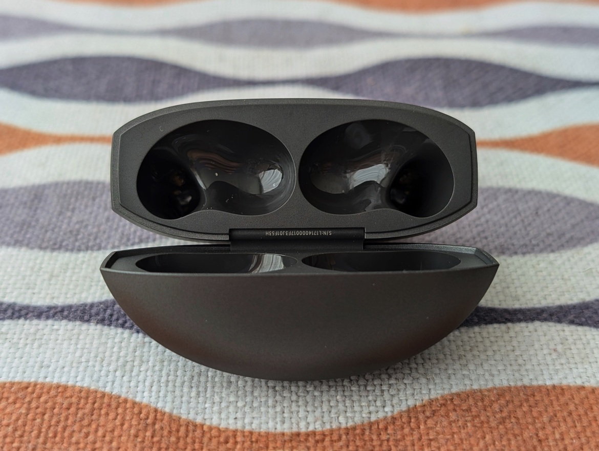 OnePlus Buds 4 Review: Mid-Range Wireless Earbuds That Rock