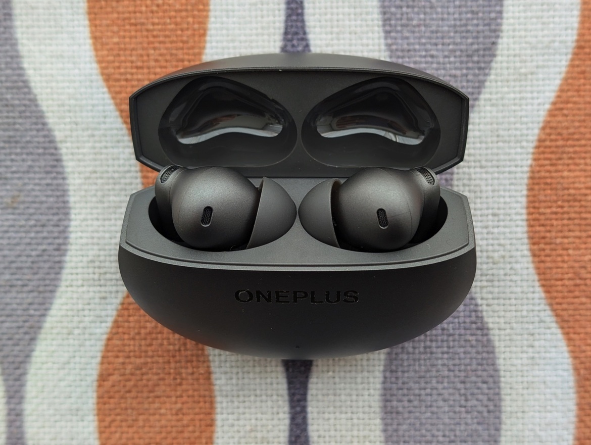 OnePlus Buds 4 Review: Mid-Range Wireless Earbuds That Rock