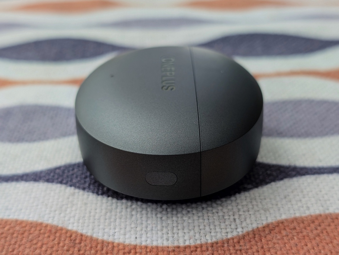 OnePlus Buds 4 Review: Mid-Range Wireless Earbuds That Rock