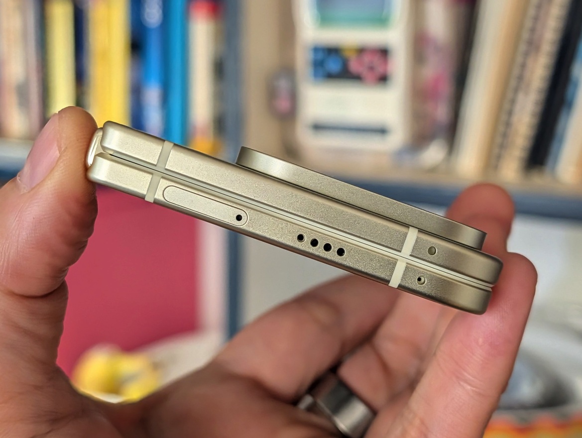 Google Pixel 10 Pro Fold Review: Familiar Feel, Smarter Execution