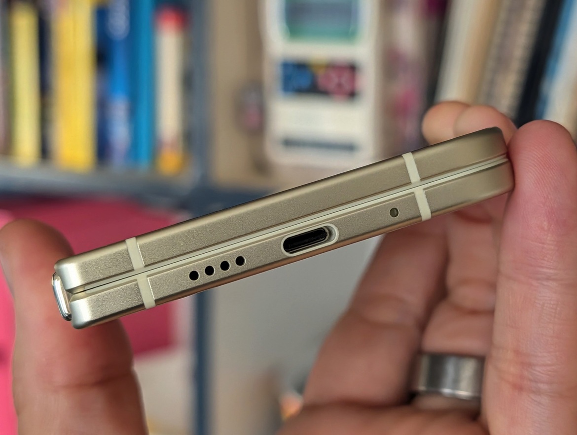 Google Pixel 10 Pro Fold Review: Familiar Feel, Smarter Execution