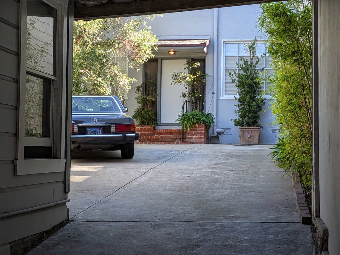 Google Pixel 10 Pro Fold Review: Familiar Feel, Smarter Execution