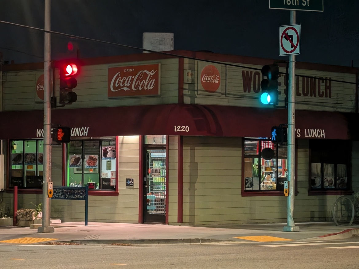 Google Pixel 10 Pro Fold Review: Familiar Feel, Smarter Execution