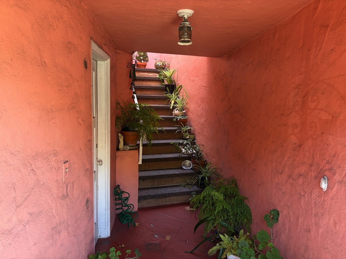 iPhone Air Review: Apple’s Slimmest iPhone Is A Design Triumph With Tradeoffs