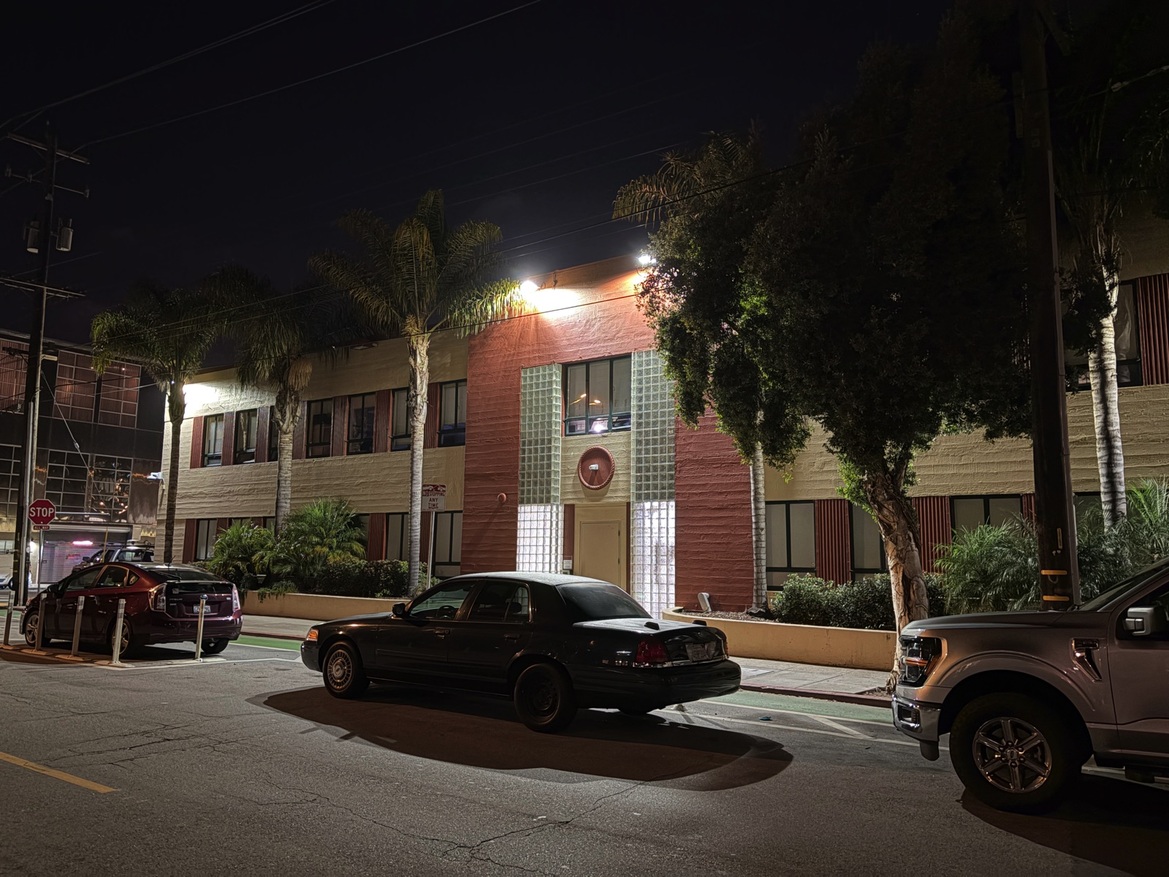 iPhone Air Review: Apple’s Slimmest iPhone Is A Design Triumph With Tradeoffs