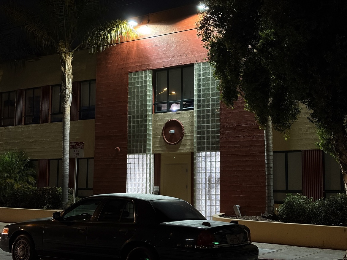 iPhone Air Review: Apple’s Slimmest iPhone Is A Design Triumph With Tradeoffs