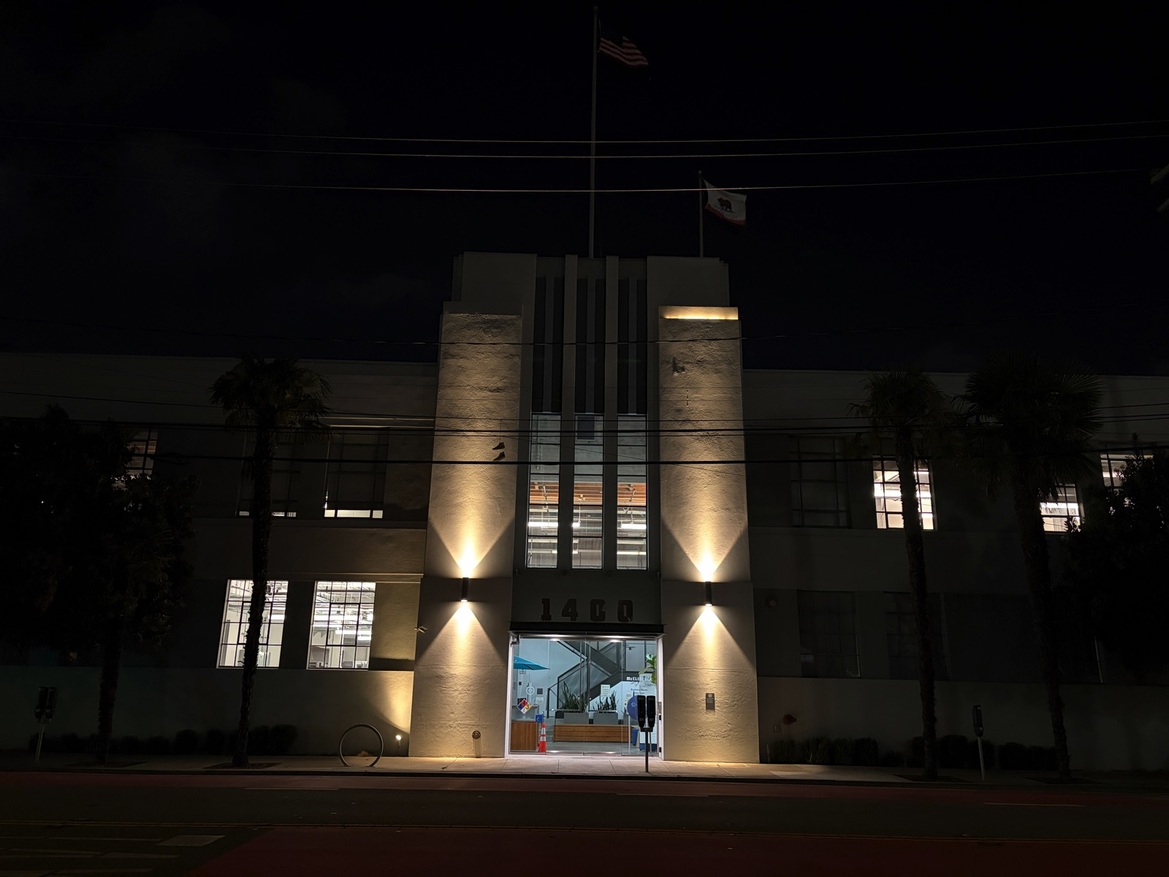 iPhone Air Review: Apple’s Slimmest iPhone Is A Design Triumph With Tradeoffs