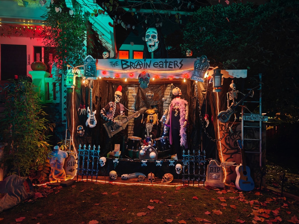 OnePlus 15 Review: Has The Flagship Killer Finally Settled?