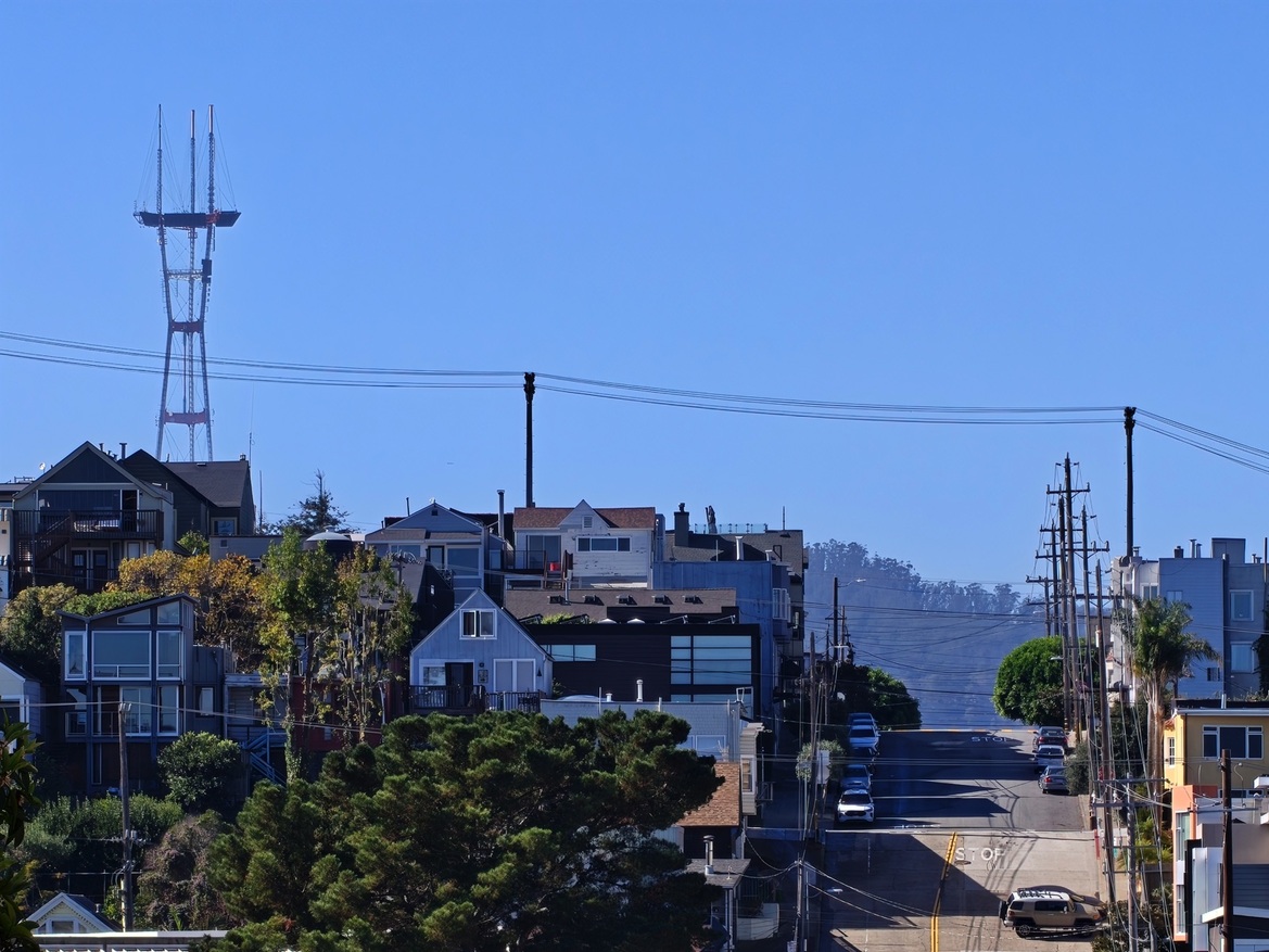 OnePlus 15 Review: Has The Flagship Killer Finally Settled?