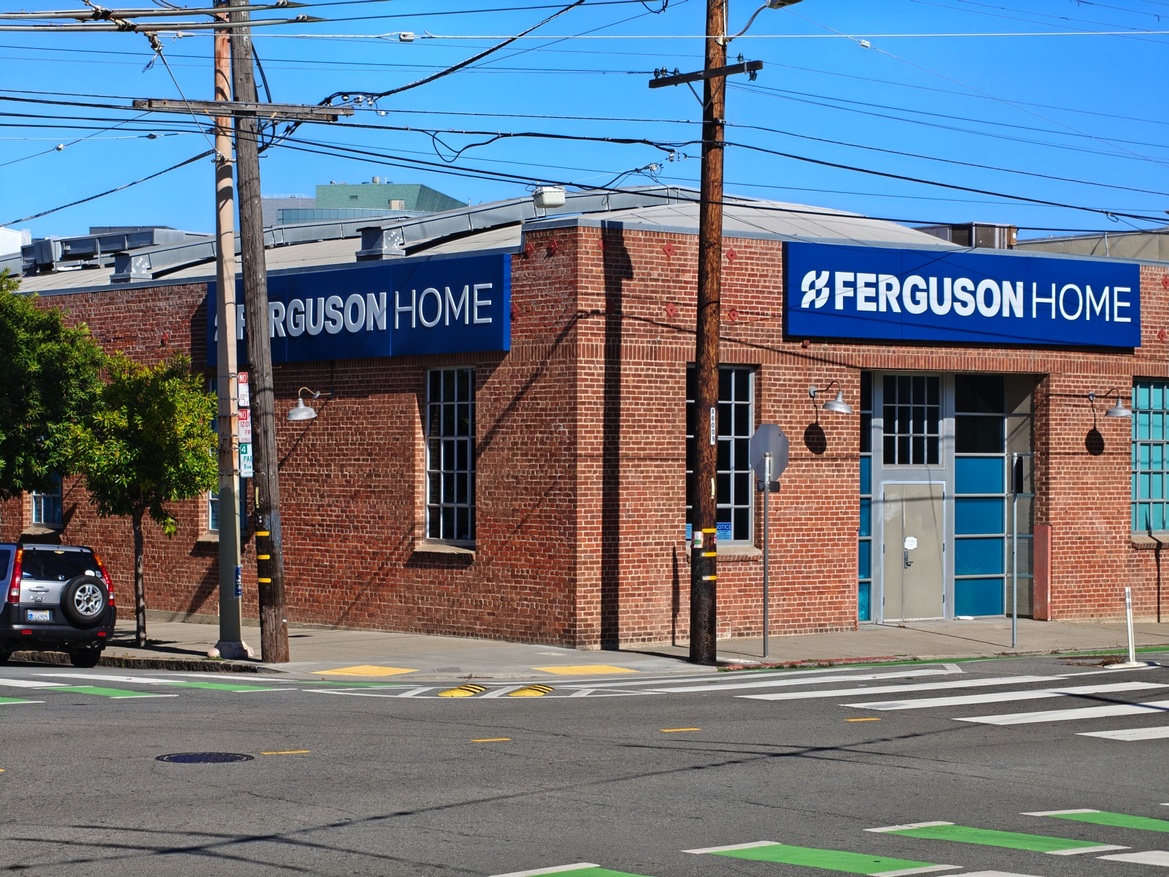 OnePlus 15 Review: Has The Flagship Killer Finally Settled?