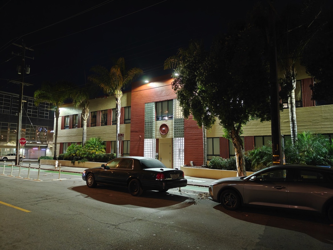 OnePlus 15 Review: Has The Flagship Killer Finally Settled?