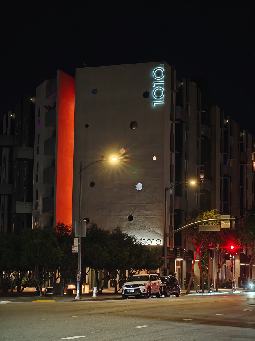 OnePlus 15 Review: Has The Flagship Killer Finally Settled?