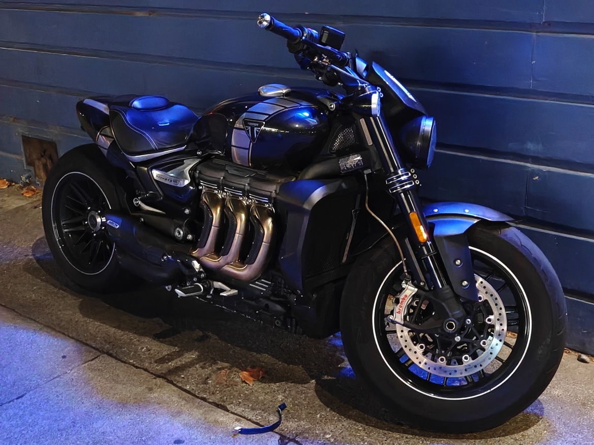 OnePlus 15 Review: Has The Flagship Killer Finally Settled?