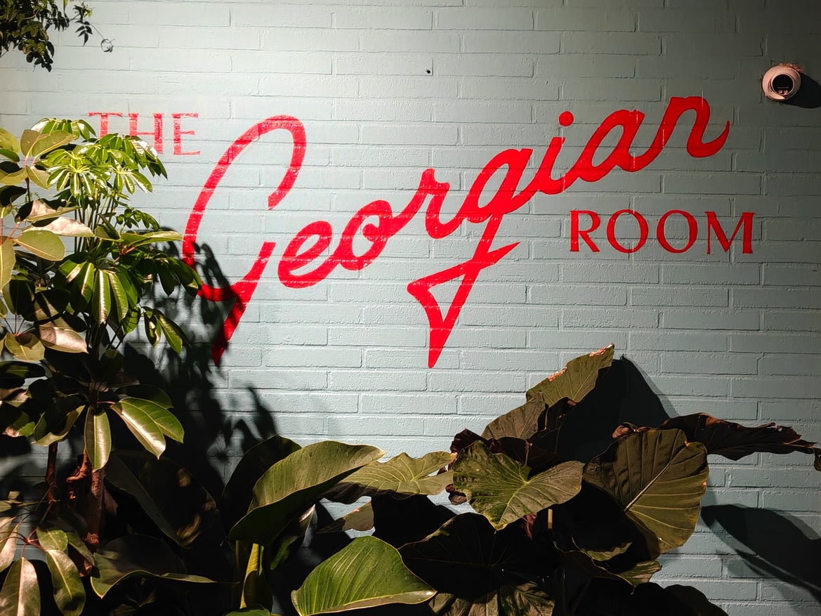 OnePlus 15 Review: Has The Flagship Killer Finally Settled?