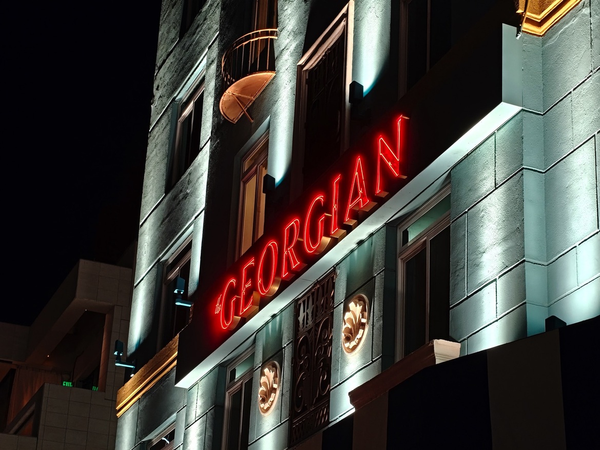 OnePlus 15 Review: Has The Flagship Killer Finally Settled?