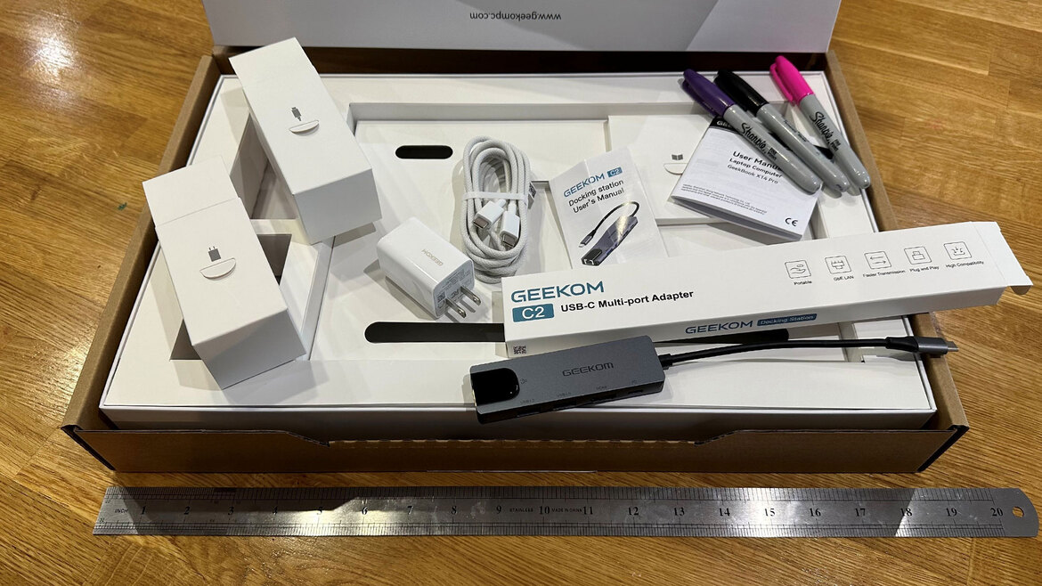 GeekBook X14 Pro Review: Geekom’s First Featherweight Alloy Laptop