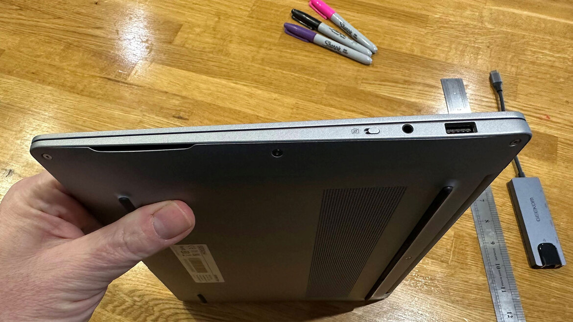 GeekBook X14 Pro Review: Geekom’s First Featherweight Alloy Laptop