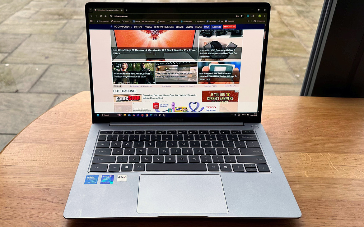 GeekBook X14 Pro Review: Geekom’s First Featherweight Alloy Laptop