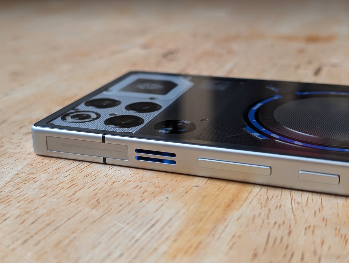 RedMagic 11 Pro Review: Liquid-Cooled Android Phone For Serious Gamers