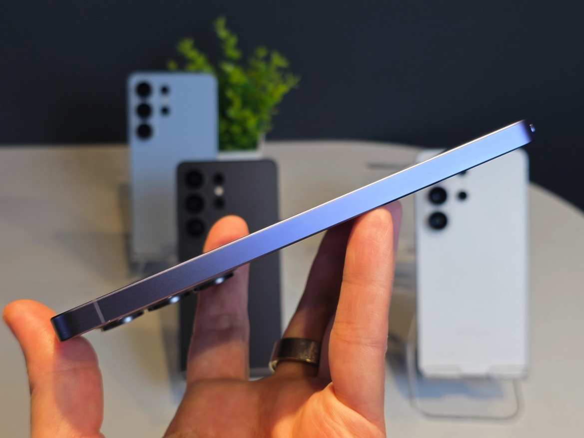 Samsung Galaxy S26 Series Hands-On With Buds 4 Live At Unpacked 2026