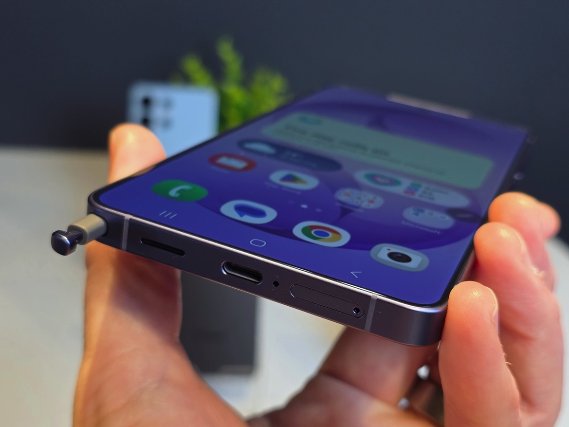 Samsung Galaxy S26 Series Hands-On With Buds 4 Live At Unpacked 2026