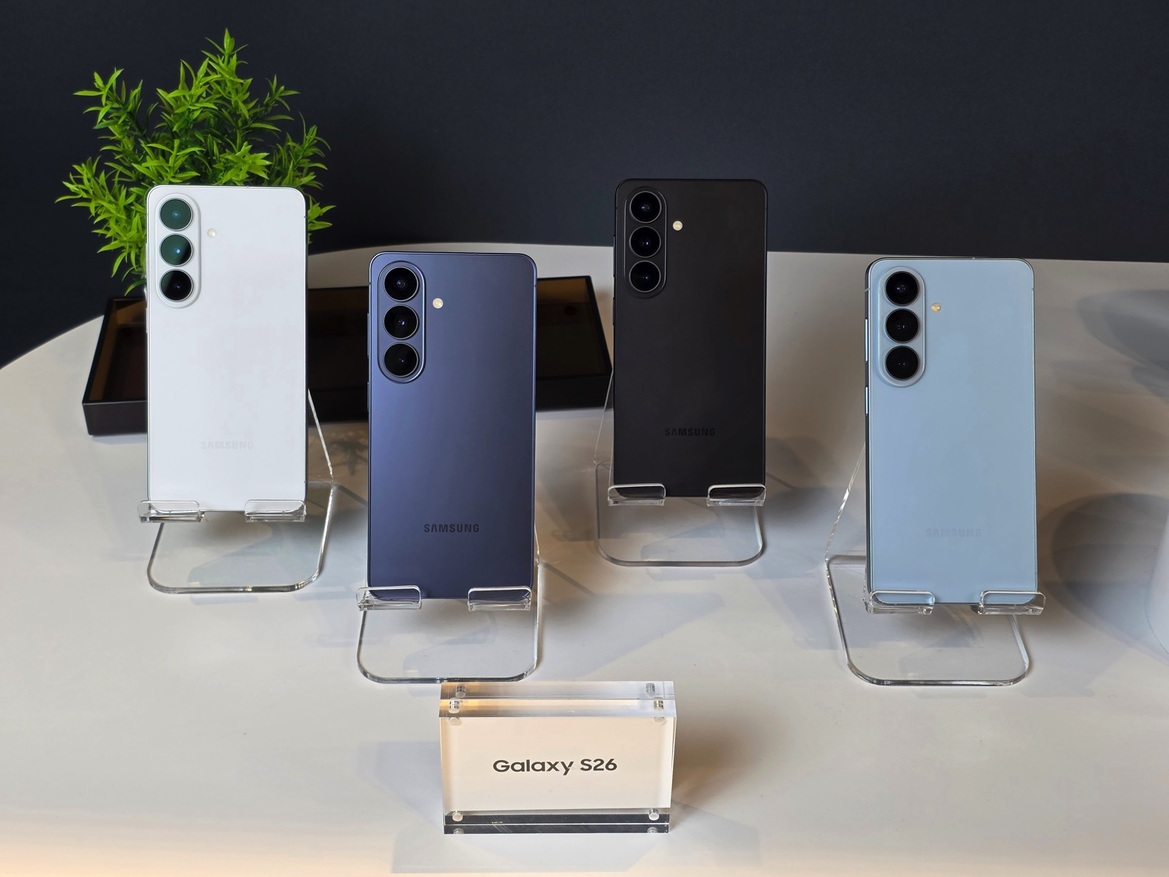 Samsung Galaxy S26 Series Hands-On With Buds 4 Live At Unpacked 2026