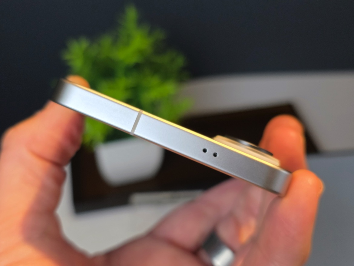 Samsung Galaxy S26 Series Hands-On With Buds 4 Live At Unpacked 2026