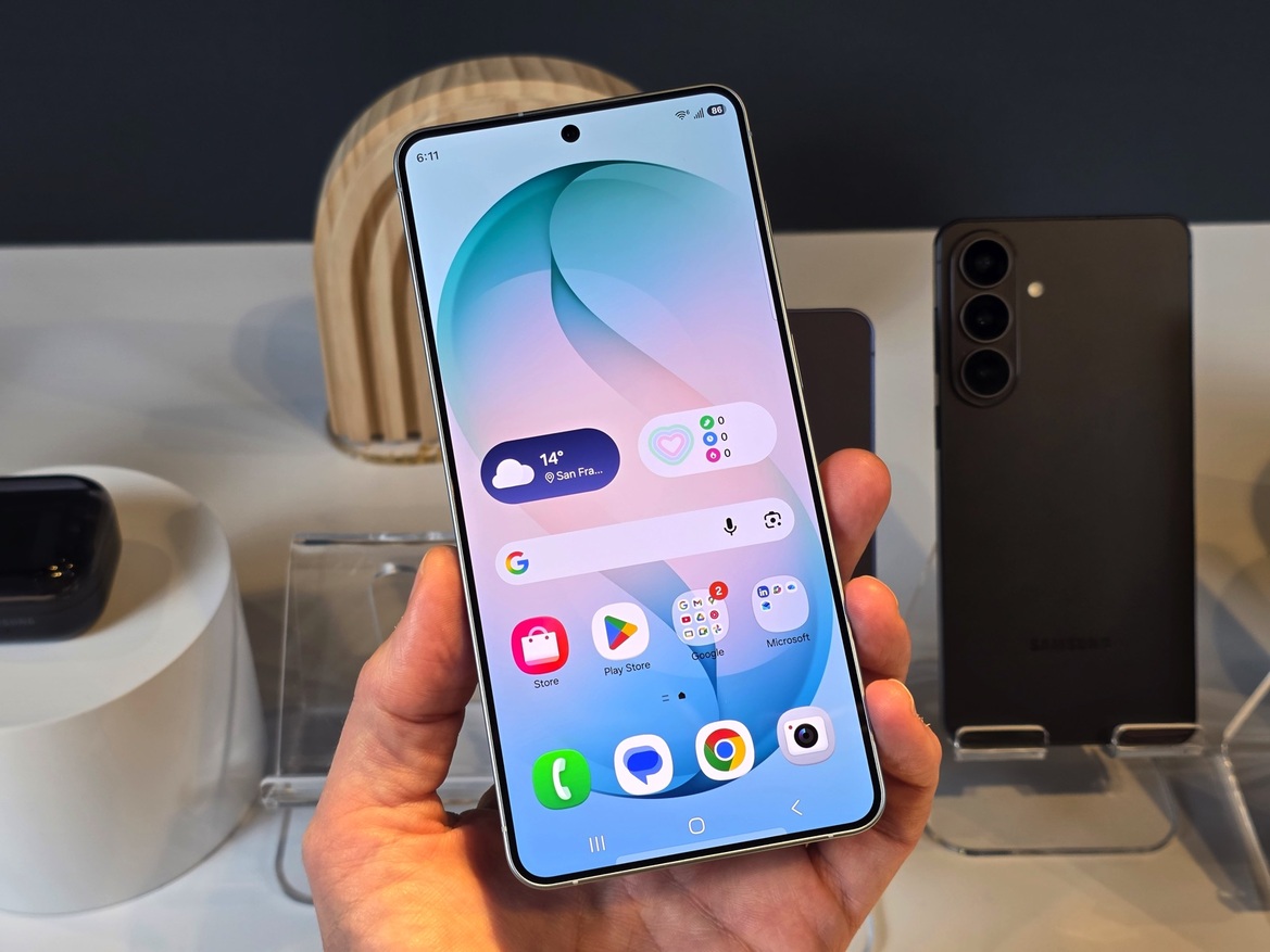 Samsung Galaxy S26 Series Hands-On With Buds 4 Live At Unpacked 2026