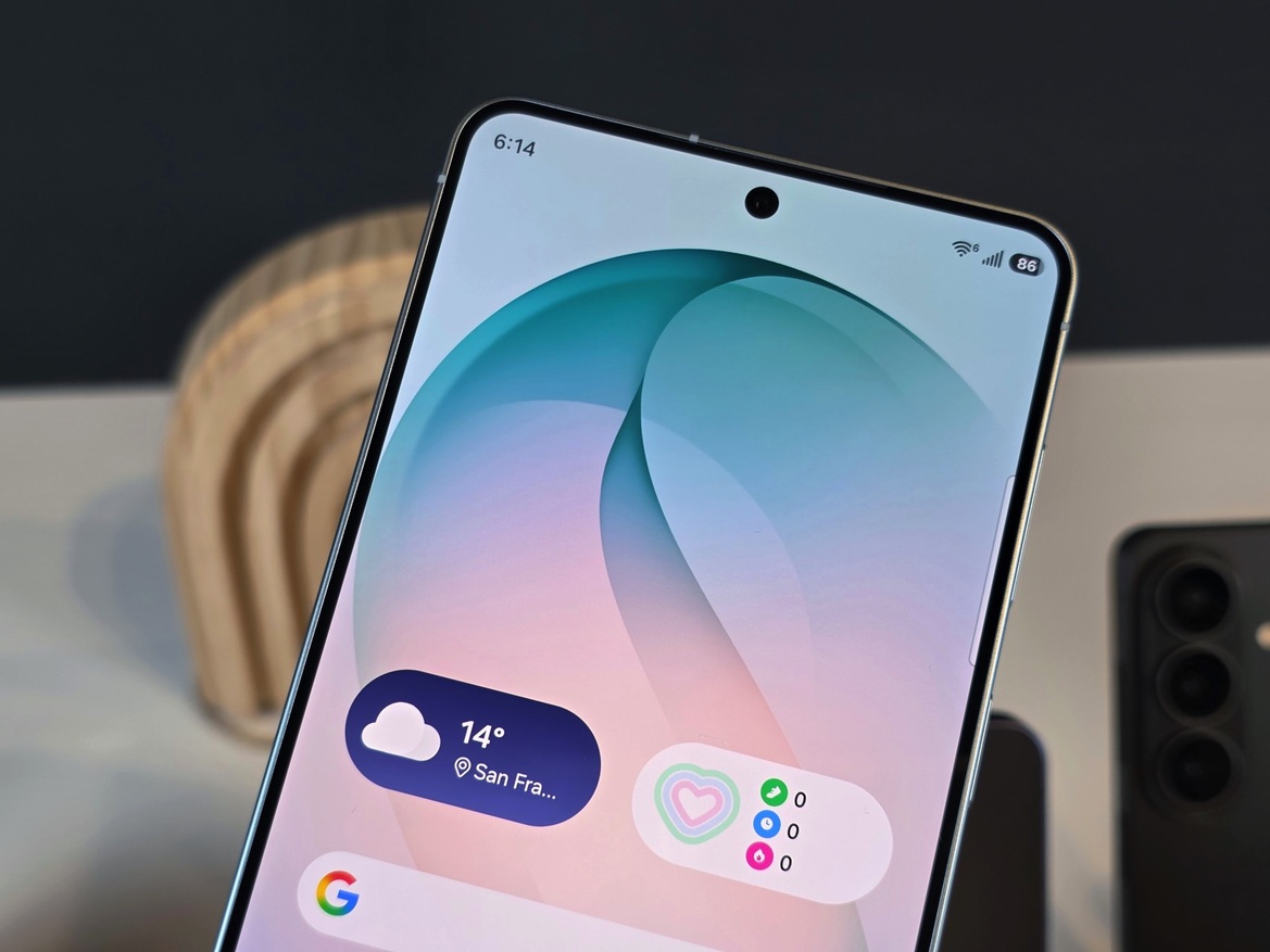 Samsung Galaxy S26 Series Hands-On With Buds 4 Live At Unpacked 2026