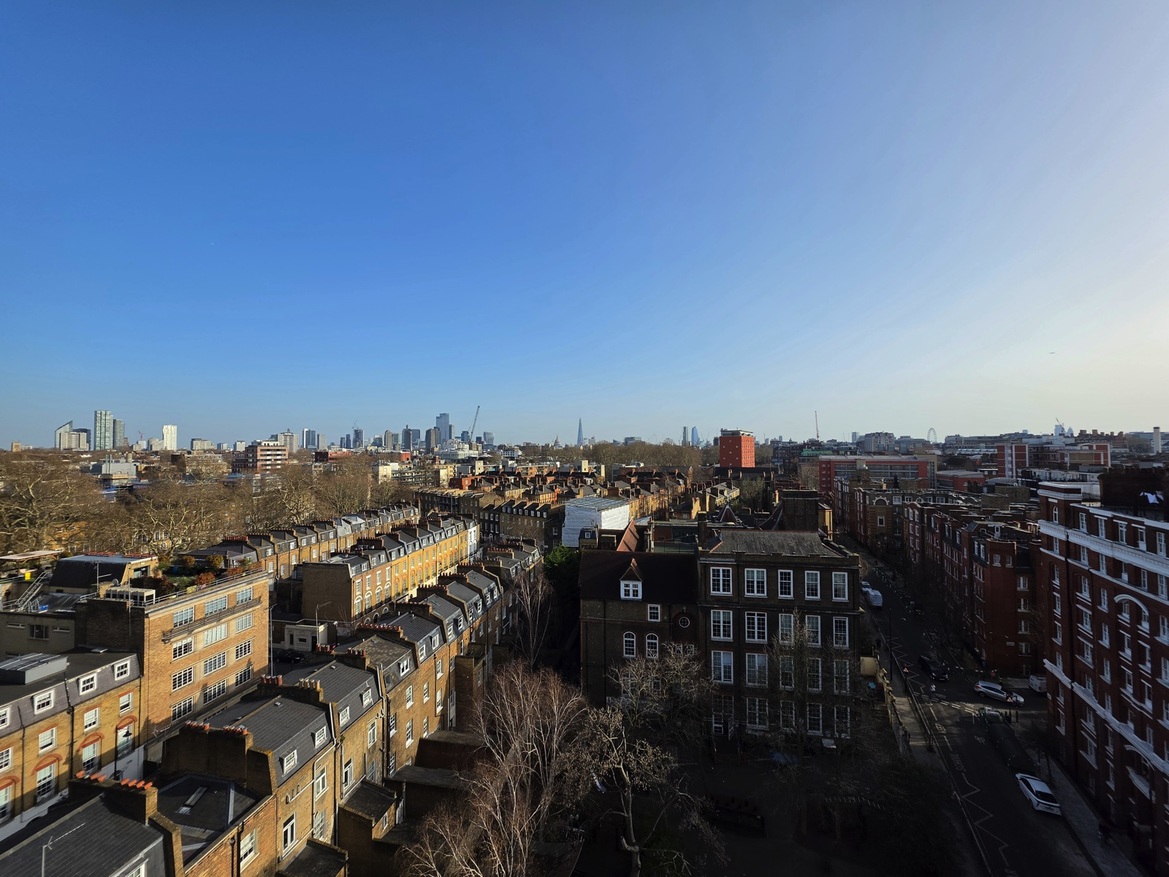 Samsung Galaxy S26 Ultra Review: Powerful, Familiar Flagship