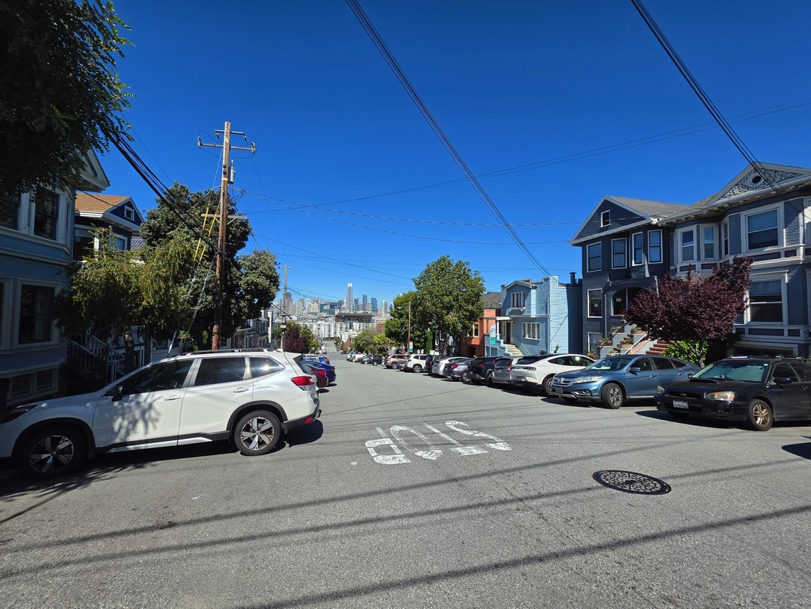 Samsung Galaxy S26 Ultra Review: Powerful, Familiar Flagship