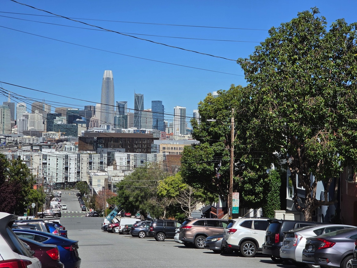 Samsung Galaxy S26 Ultra Review: Powerful, Familiar Flagship