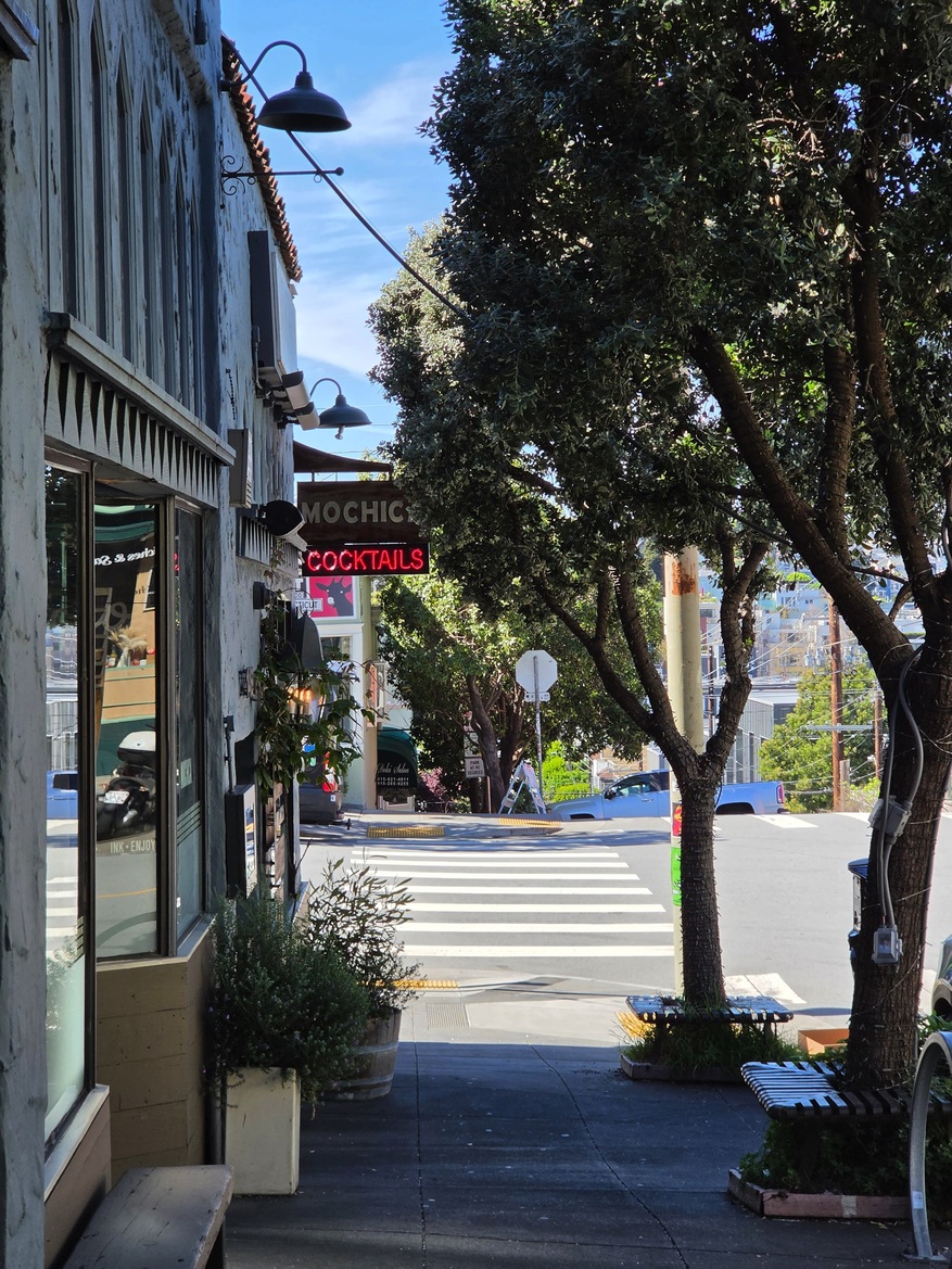 Samsung Galaxy S26 Ultra Review: Powerful, Familiar Flagship