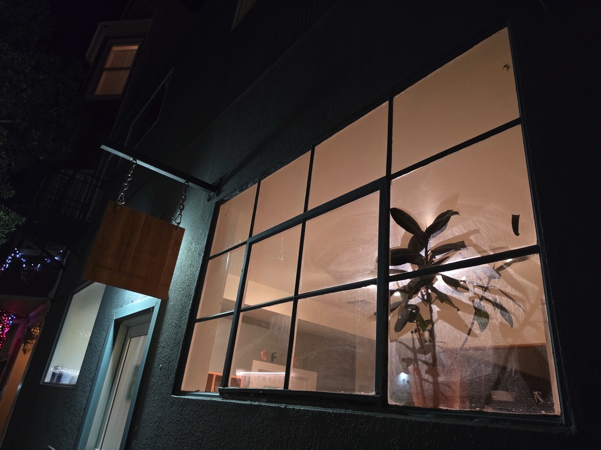 Samsung Galaxy S26 Ultra Review: Powerful, Familiar Flagship