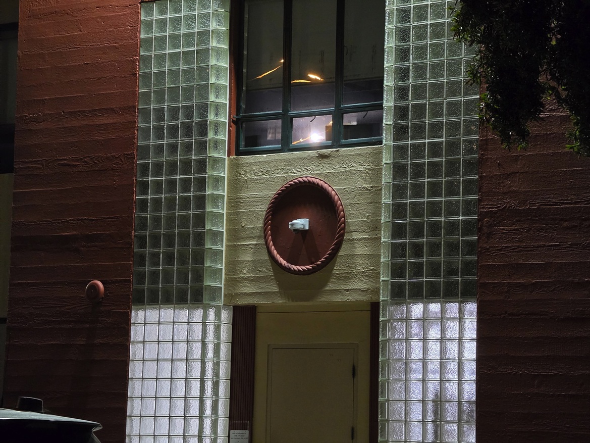 Samsung Galaxy S26 Ultra Review: Powerful, Familiar Flagship