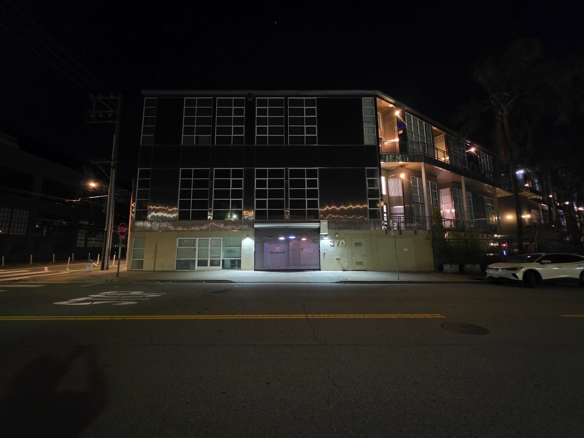 Samsung Galaxy S26 Ultra Review: Powerful, Familiar Flagship