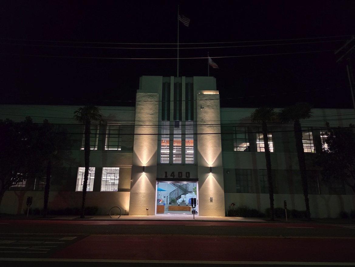 Samsung Galaxy S26 Ultra Review: Powerful, Familiar Flagship