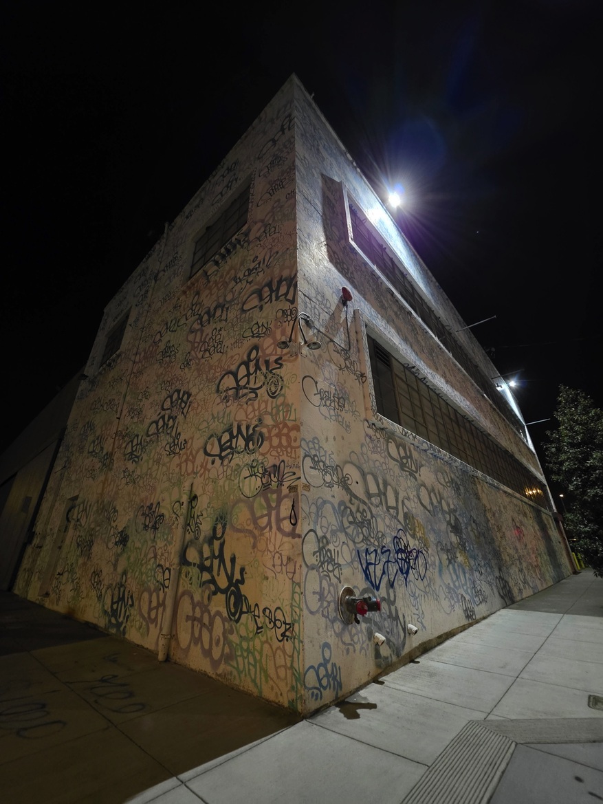 Samsung Galaxy S26 Ultra Review: Powerful, Familiar Flagship