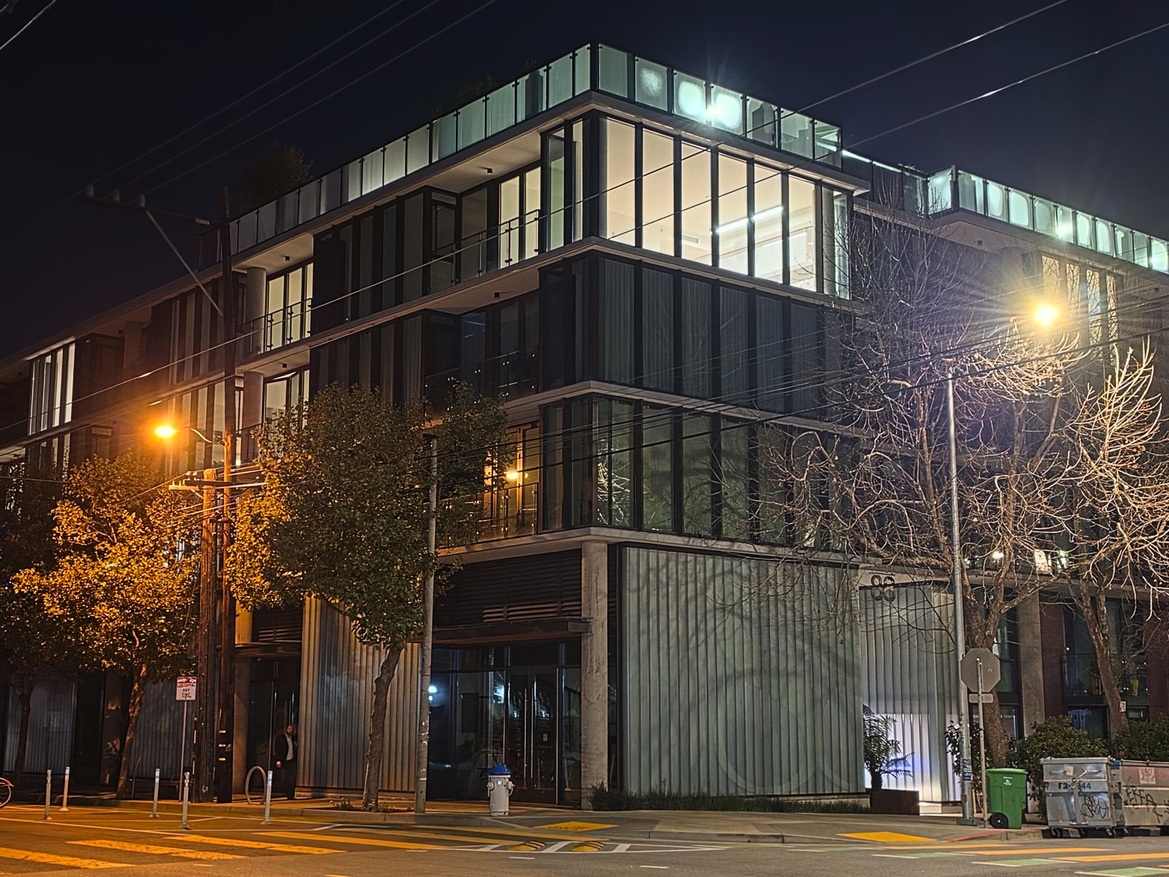 Samsung Galaxy S26 Ultra Review: Powerful, Familiar Flagship