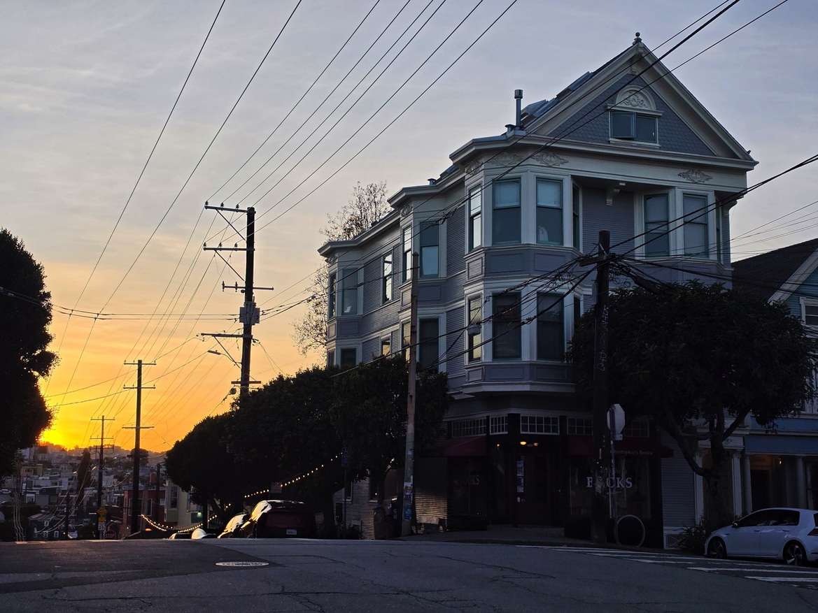 Samsung Galaxy S26 Ultra Review: Powerful, Familiar Flagship