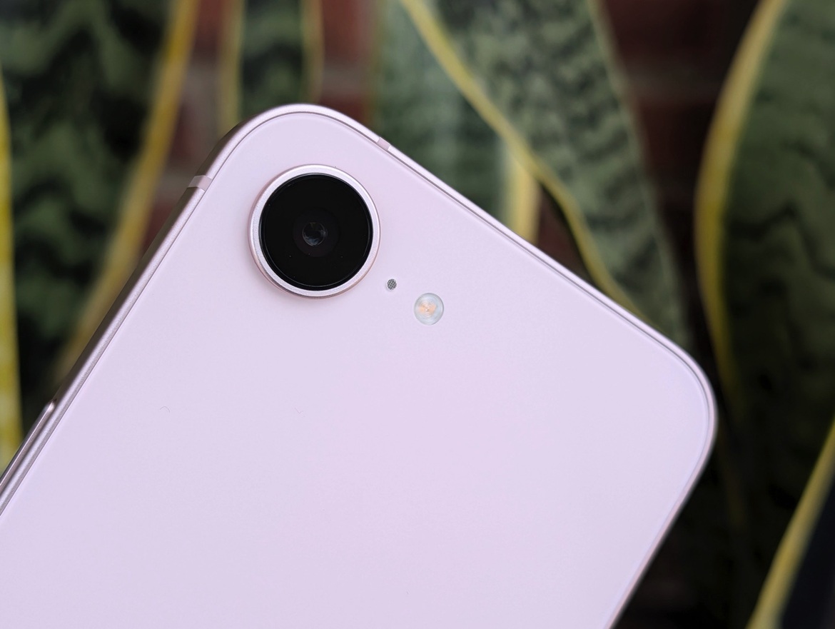 iPhone 17e Review: Apple Just Perfected Its Entry-Level Phone