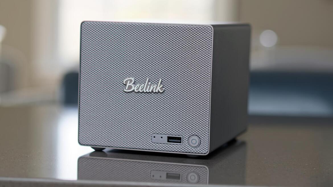 A Tiny NAS With Big Storage: Beelink Me Pro & 22TB WD Red Review