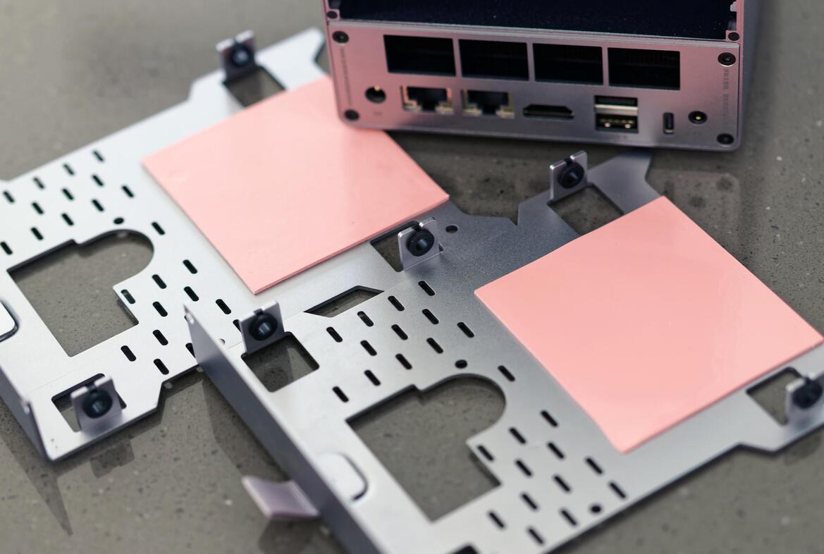 A Tiny NAS With Big Storage: Beelink Me Pro & 22TB WD Red Review