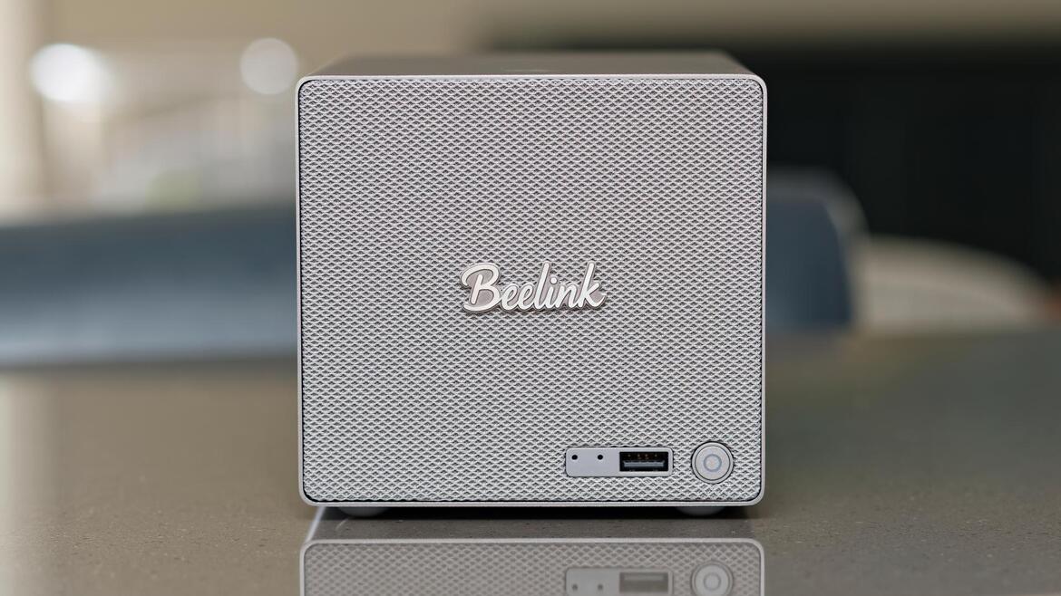 A Tiny NAS With Big Storage: Beelink Me Pro & 22TB WD Red Review