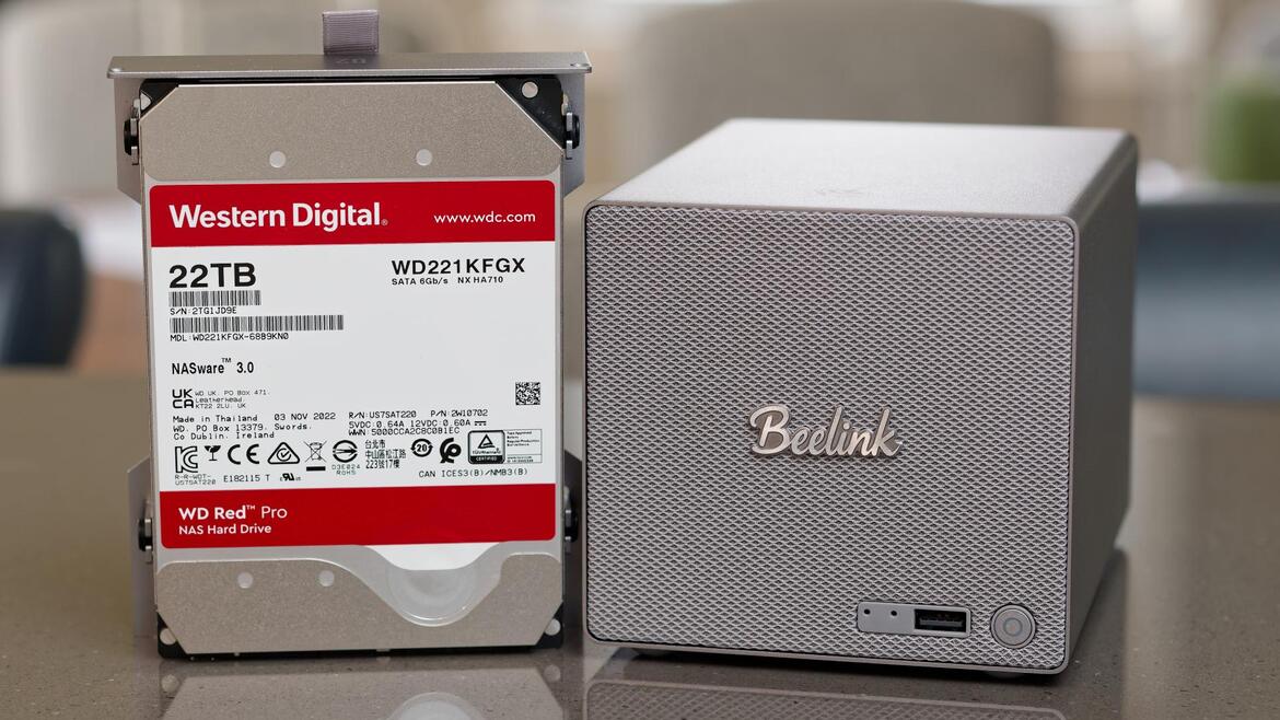 A Tiny NAS With Big Storage: Beelink Me Pro & 22TB WD Red Review