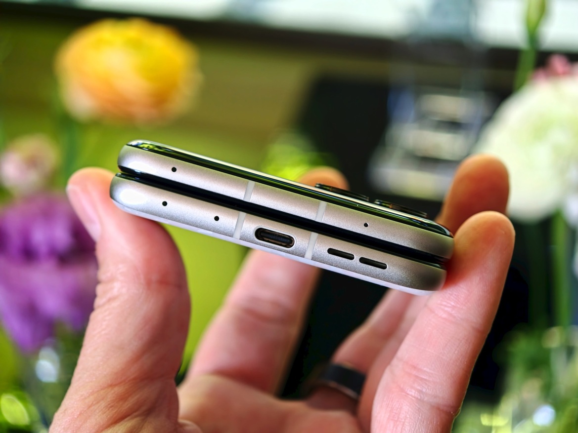 Motorola's 2026 Razr Fold Hands-On: Watch Out, Galaxy
