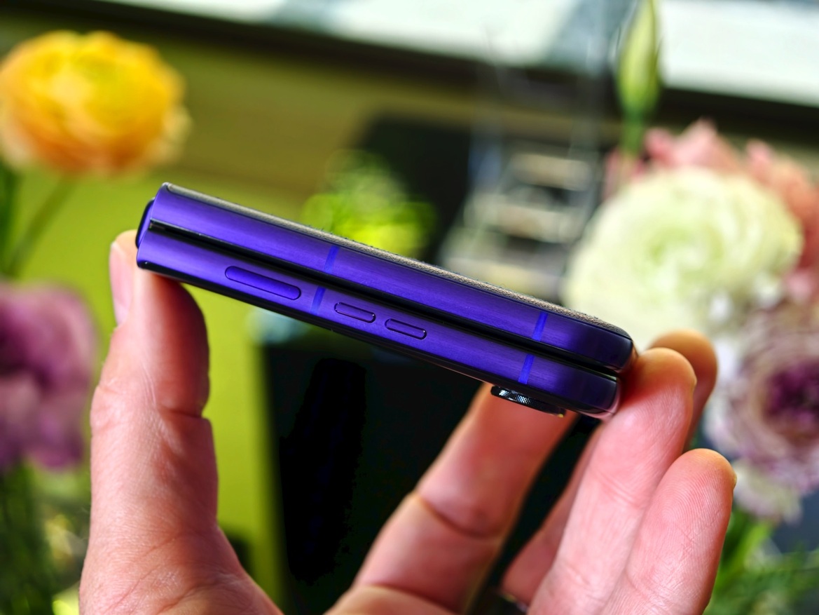 Motorola's 2026 Razr Fold Hands-On: Watch Out, Galaxy